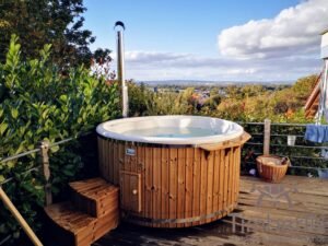 Houtgestookte Hottub Jacuzzi Met Massagejts – TimberIN Rojal (2)