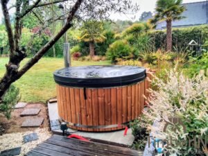 Houtgestookte Hottub Jacuzzi Met Massagejts – TimberIN Rojal (2)