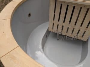 Hottub Ingraven Fiberglas Terras Model Jacuzzi (2)