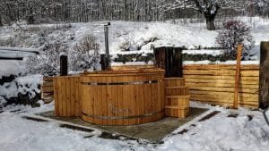 Hottub Met Houtkachel Bubbels Jets (1)