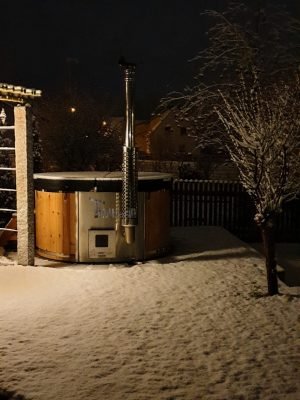 Hottub Met Houtkachel Bubbels Jets (4)