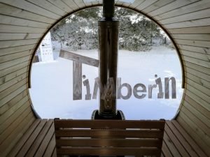 Outdoor Barrel Sauna Met Een Panoramisch Raam (15)