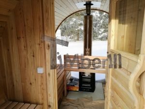 Outdoor Barrel Sauna Met Een Panoramisch Raam (25)
