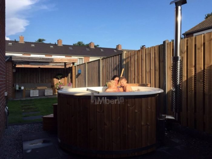 Hottub Fiberglas Met Geïntegreerde Kachel Thermohout Wellness Royal, Anita, Bergen, Netherlands (2)