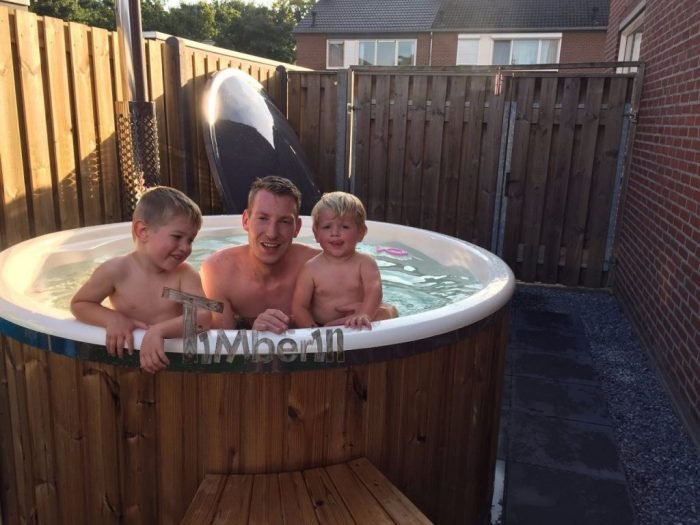 Hottub Fiberglas Met Geïntegreerde Kachel Thermohout Wellness Royal, Anita, Bergen, Netherlands (4)