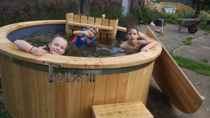 Hottub Glasvezel Met Interieur Kachel Wellness Basic, Gert, Lummen, Belgium (1)