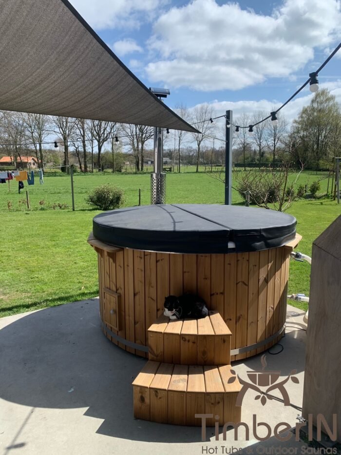 Houtgestookte Hottub Met Massagejts TimberIN Rojal, Erik, Hierden, Nederland (1)