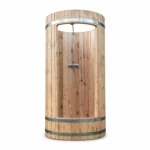 TimberIN Nordic Shower Barrel cilindrische houten buitendouche met open voorzijde, metalen spanbanden, mengkraan, flexibele doucheslang en ronde douchekop op witte achtergrond.