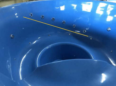 Hydromassagejets in de blauwe wand van een TimberIN hottub