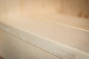 TimberIN Nordic Cube detail van de espenhouten saunabank